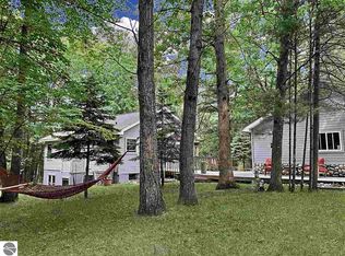 2174 Evergreen Ave, Traverse City, MI 49696