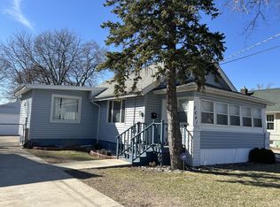 2641 10th St, Rockford, IL 61109