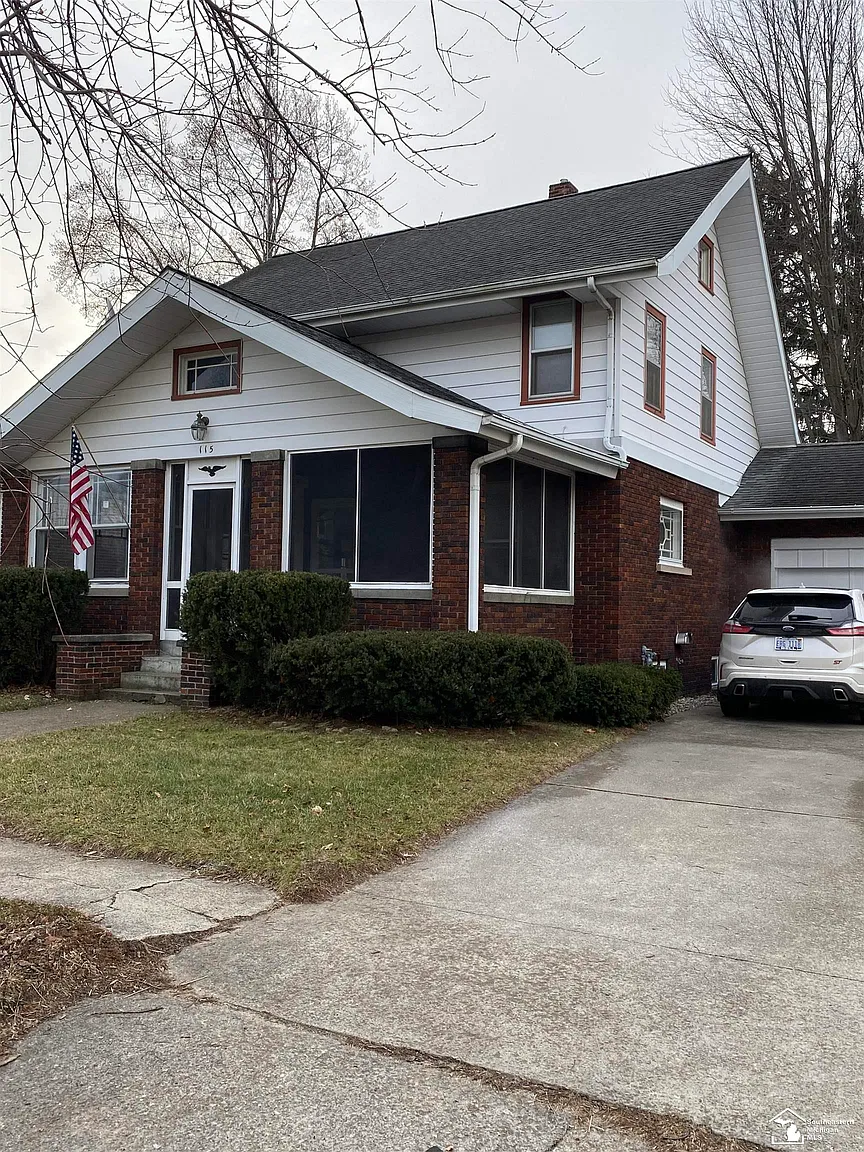 115 Cawley Rd photo 1