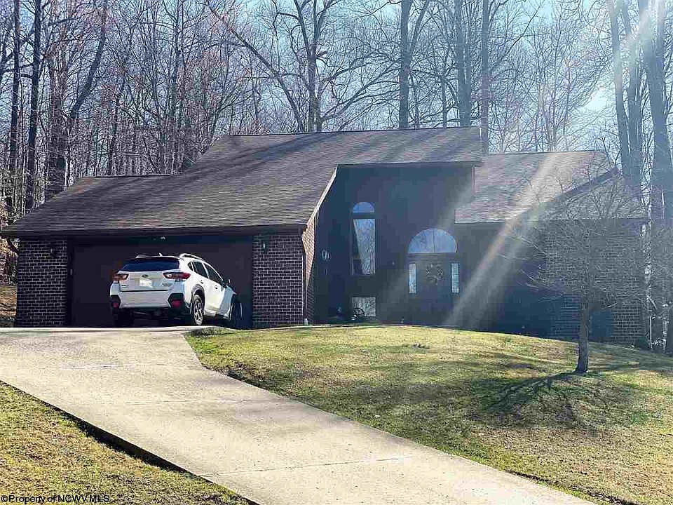 1st image of 44 Cambridge Ct