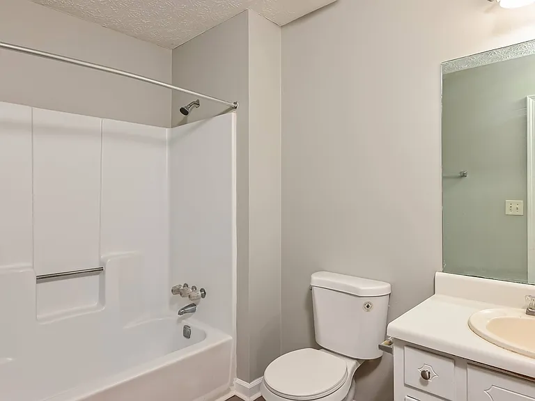 450 Pennybrook Dr — Photo 8