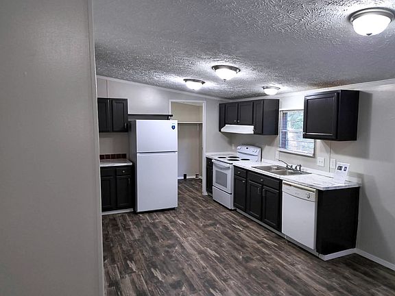 2nd image of 2847 Titan Dr #89