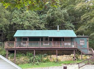 613 C St, Mc Gregor, IA 52157