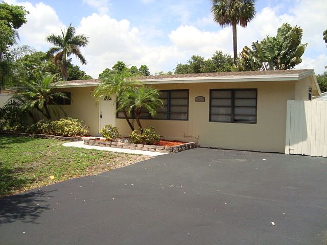 1st image of 2517 Cat Cay Ln