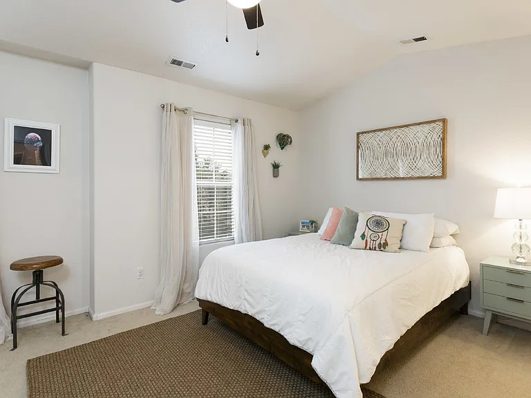 7860 Sandy Springs Point — Photo 18