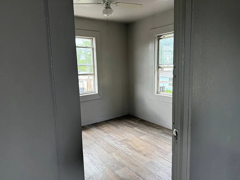 613 N Eye St — Photo 2