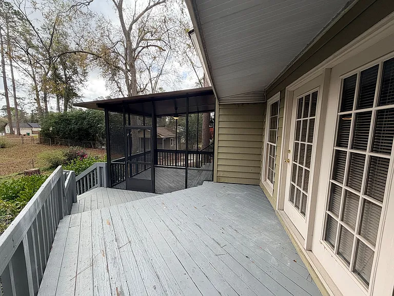 2124 Northwood Cir — Photo 56