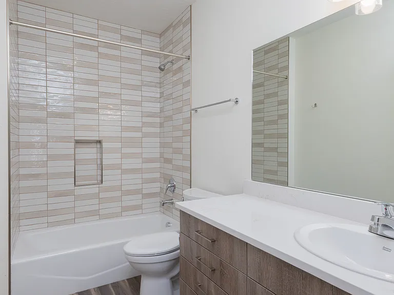 120 12th Ave S #302 — Photo 10
