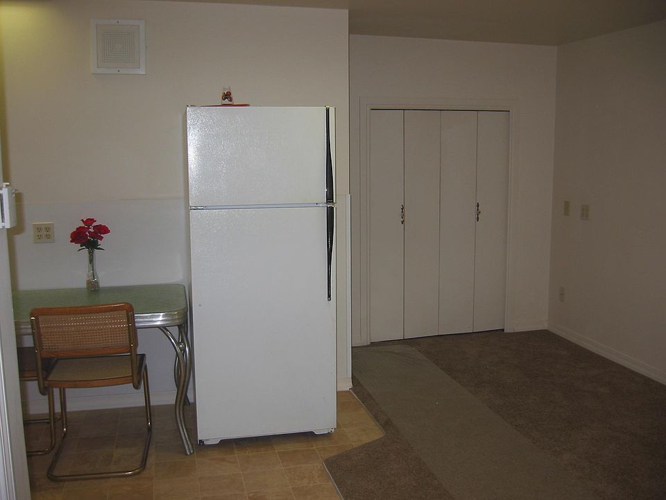 2nd image of 9855 S 1000 W