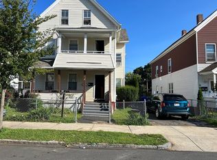 17 Lexington St, Springfield, MA 01107