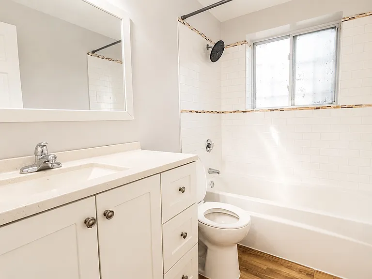 96 Itasca St #1 — Photo 6