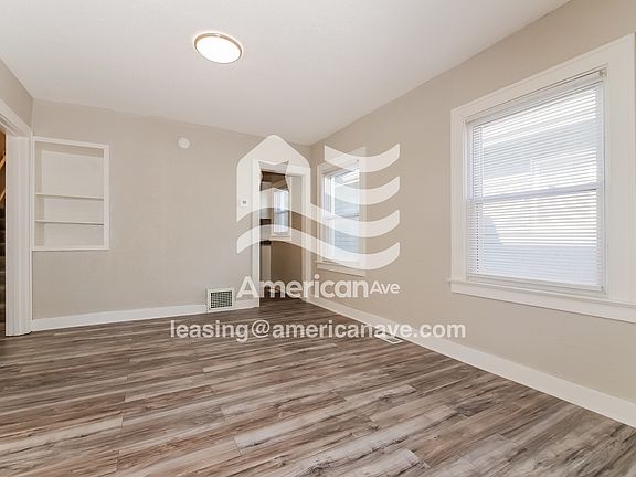 5-Dining Room