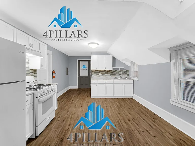 523 W Columbus Dr #2 — Photo 19