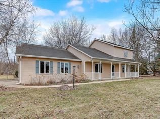 W3212 Schaefer Rd, Belleville, WI 53508