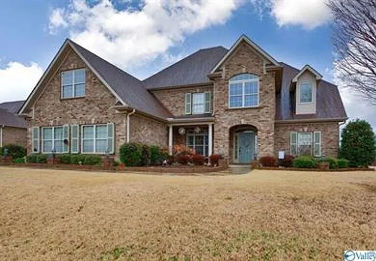 106 Carlton Woods Dr — Photo 2
