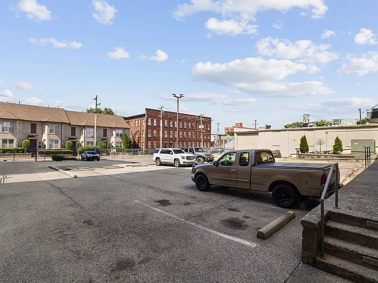 2 W G E Patterson Ave #106 — Photo 26