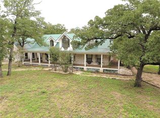 125 Leisure Ln, Cedar Creek, TX 78612