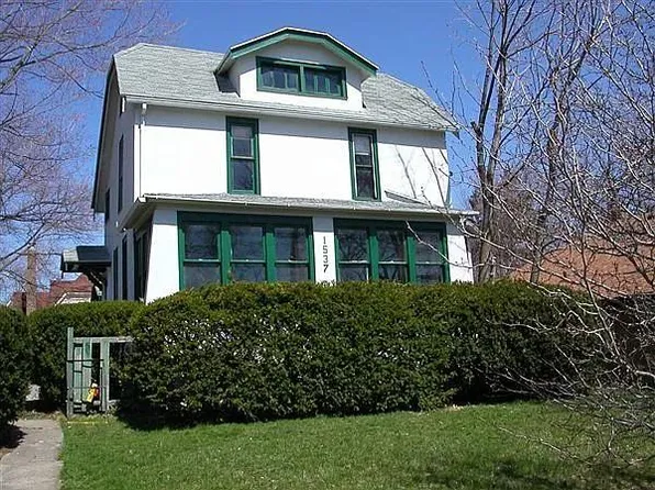 1537 Fulton St E, Grand Rapids, MI 49503