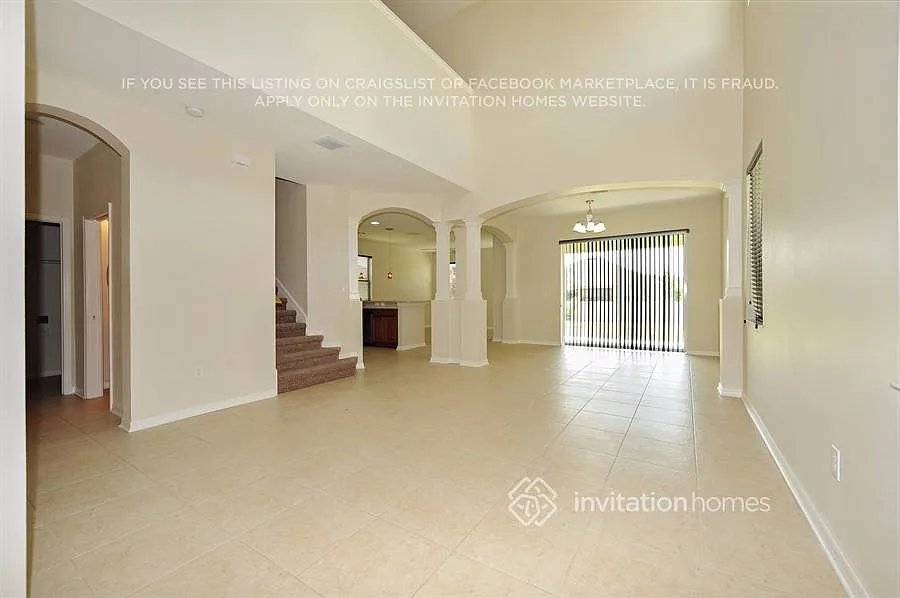 11406 Coventry Grove Cir Lithia, FL 33547 — Photo 2