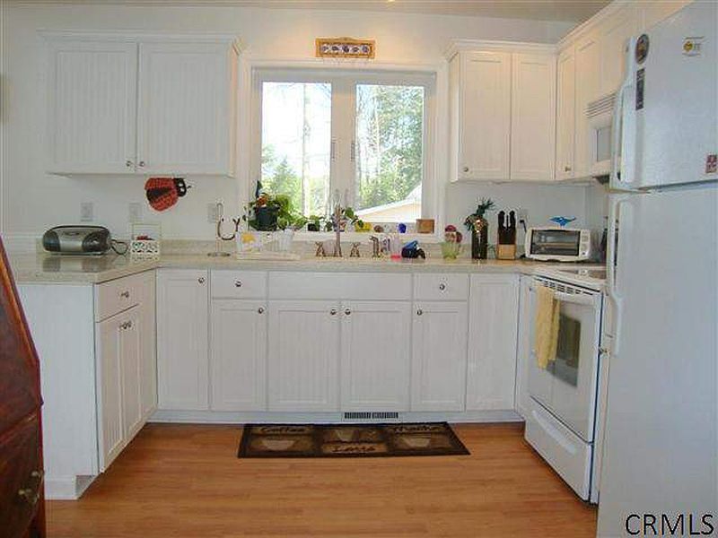 4th image of 3038 S SHORE Road