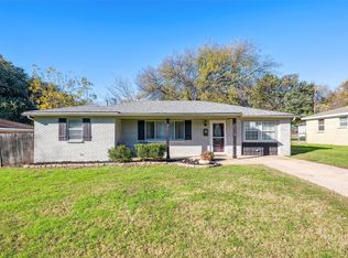 4009 Caribou Trl, Lake Worth, TX 76135