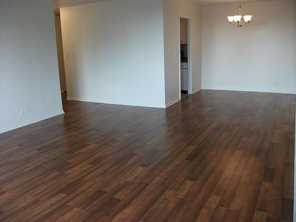 2nd image of 3930 N Pine Grove Ave APT 807
