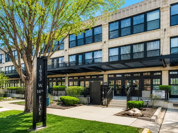 1033 W 14th Pl Unit 311, Chicago, IL 60608