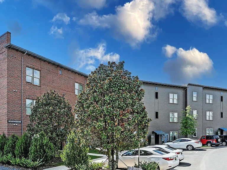 Premiere Lofts at Trilith - Luxury Apartments — Photo 38