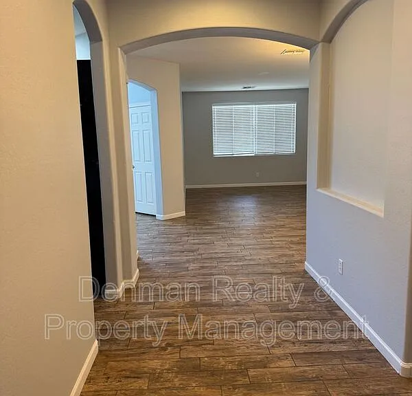 10397 W Foothill Dr — Photo 7