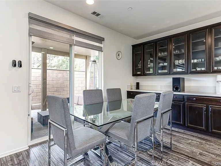 3285 Ledgewood Cir — Photo 15