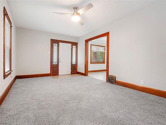 4th image of 163 W Market St