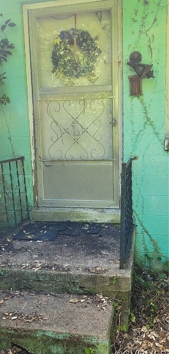 2nd image of 368 Greenbriar Rd