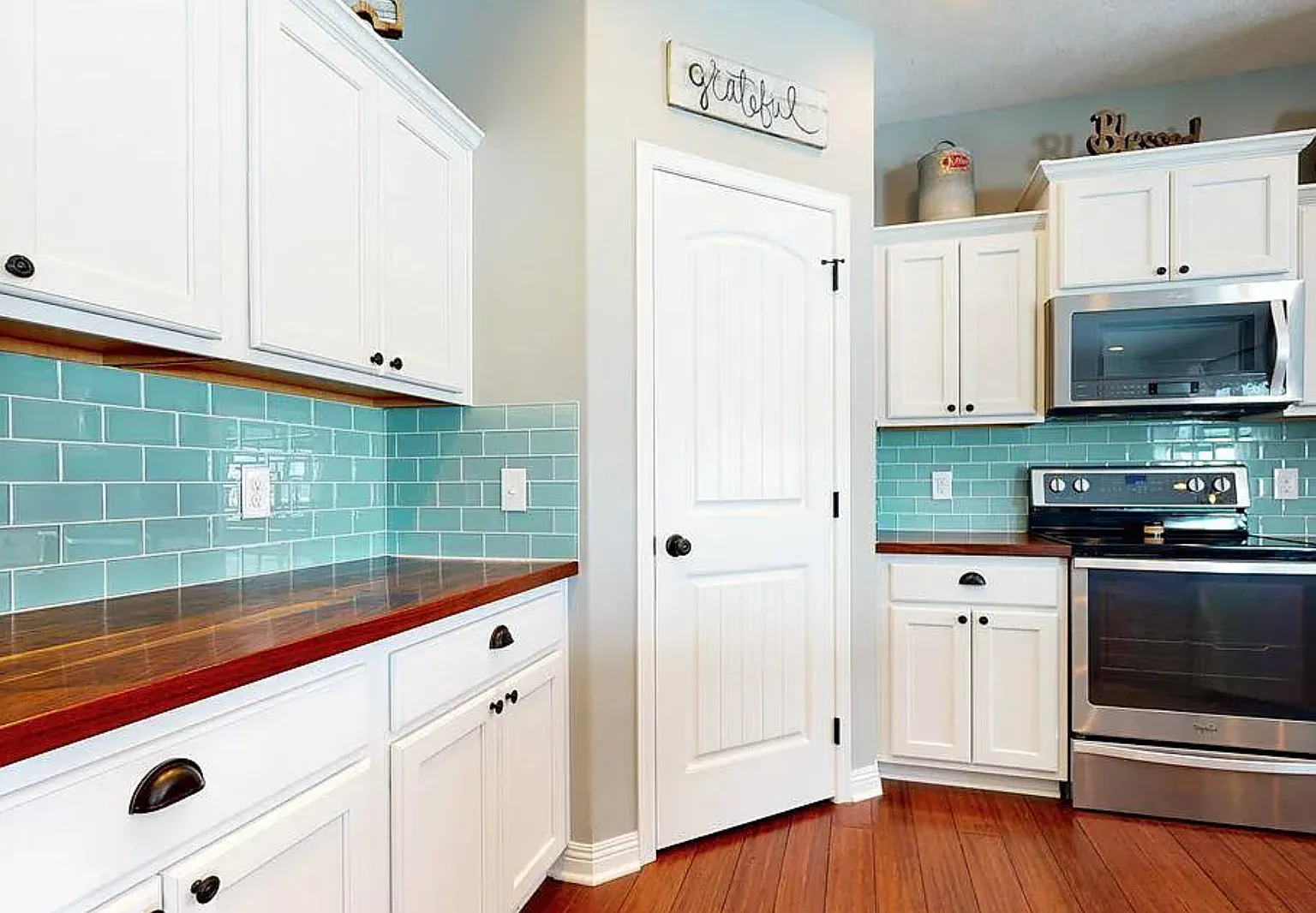 4 bed, 2903 sqft, $2,950 — Photo 4