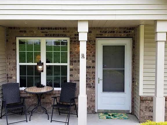 3rd image of 194 Wedgewood Dr