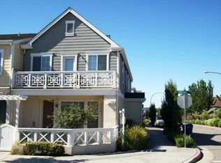 719 Yorkshire Rd, Petaluma, CA 94954