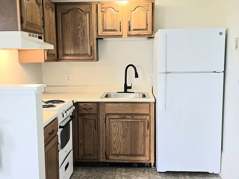209 Winthrop Center Rd #4 — Photo 6