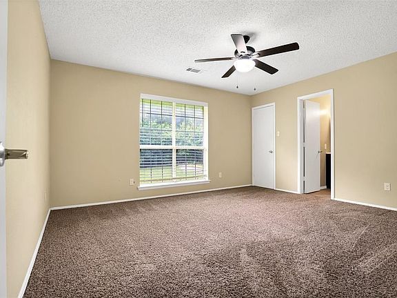 4th image of 521 Baldwin St