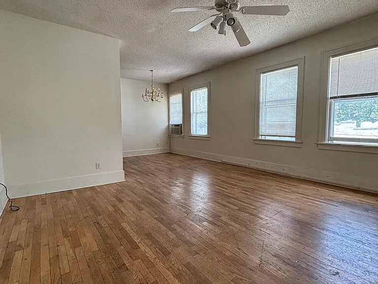 816 Washington St #1 — Photo 3