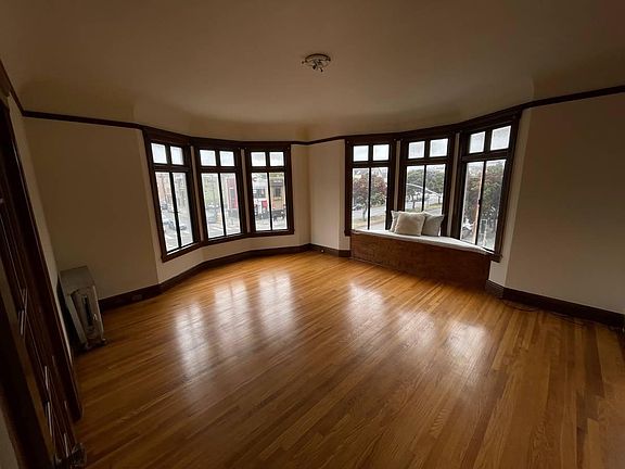 2nd image of 405 6th Ave #6