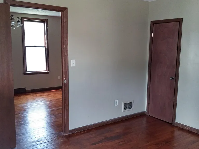 2048 N D St — Photo 9