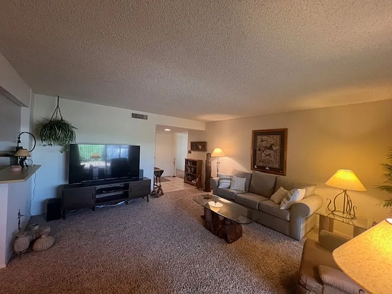25246 S Glenburn Dr — Photo 5