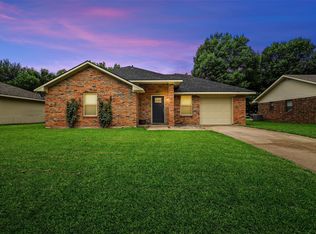 723 Park Pl, Whitesboro, TX 76273