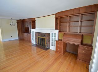 320 Radcliffe St, Bristol, PA 19007