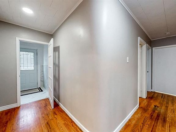 5th image of 40 Diana Road