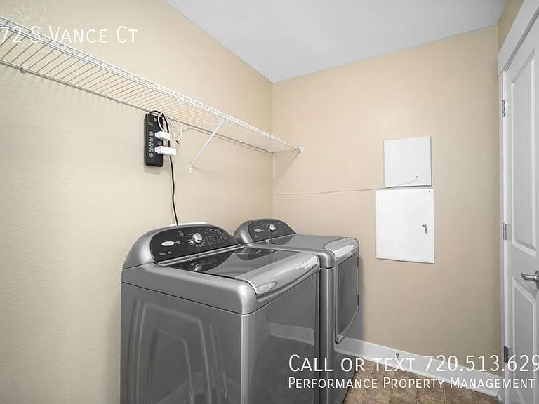 572 S Vance Ct — Photo 22
