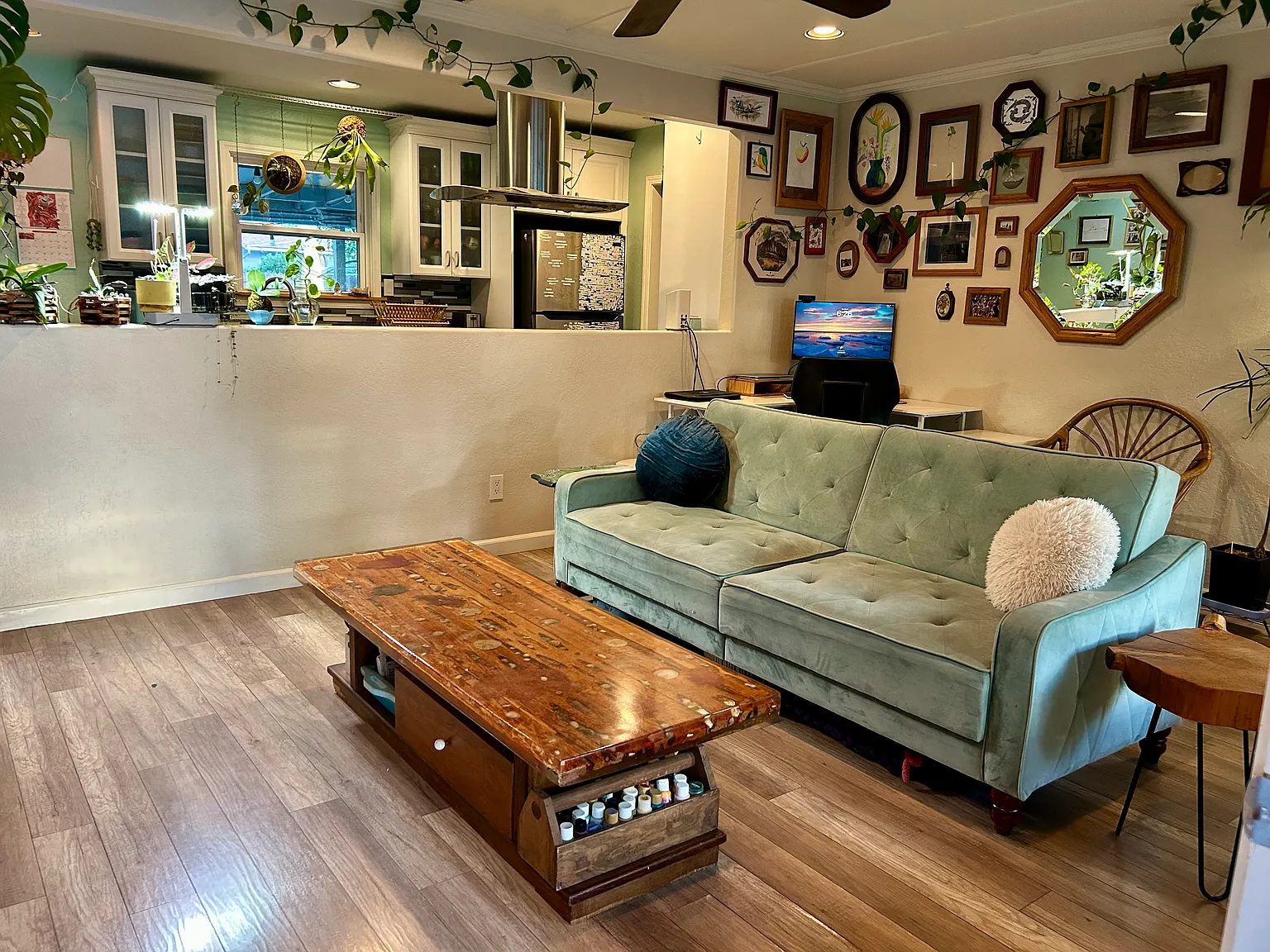 2 bed, 830 sqft, $1,050 — Photo 4