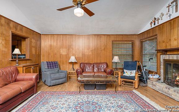 3rd image of 4734 Newcome Dr