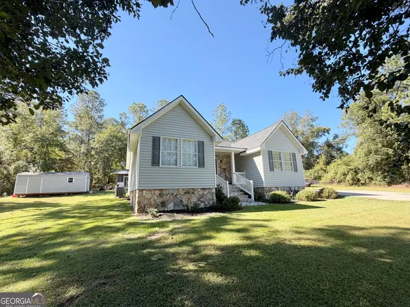 202 Owl Head Trl, Hazlehurst, GA 31539