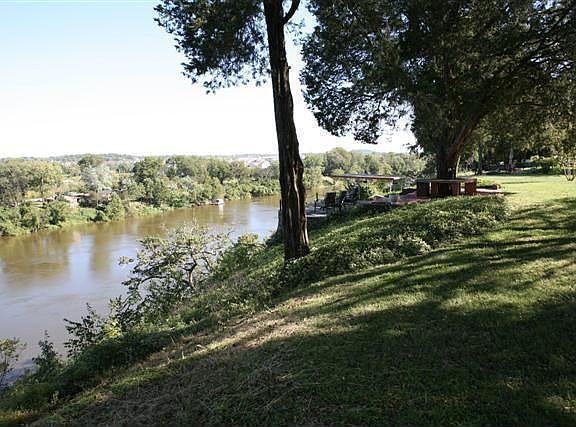 Hill down to Cumberland