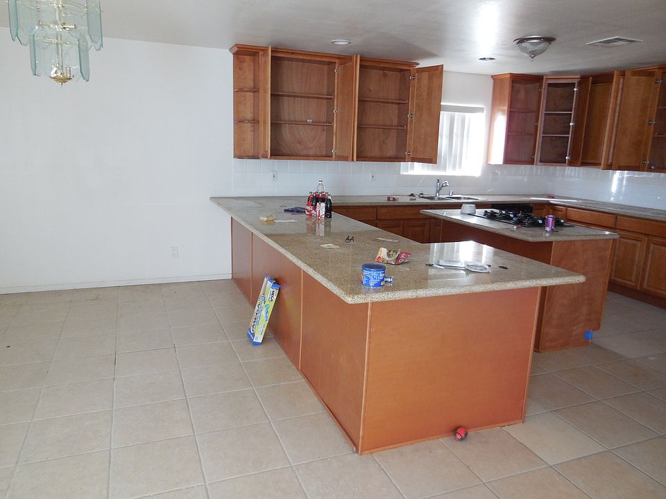 2nd image of 11084 Arroyo Rd